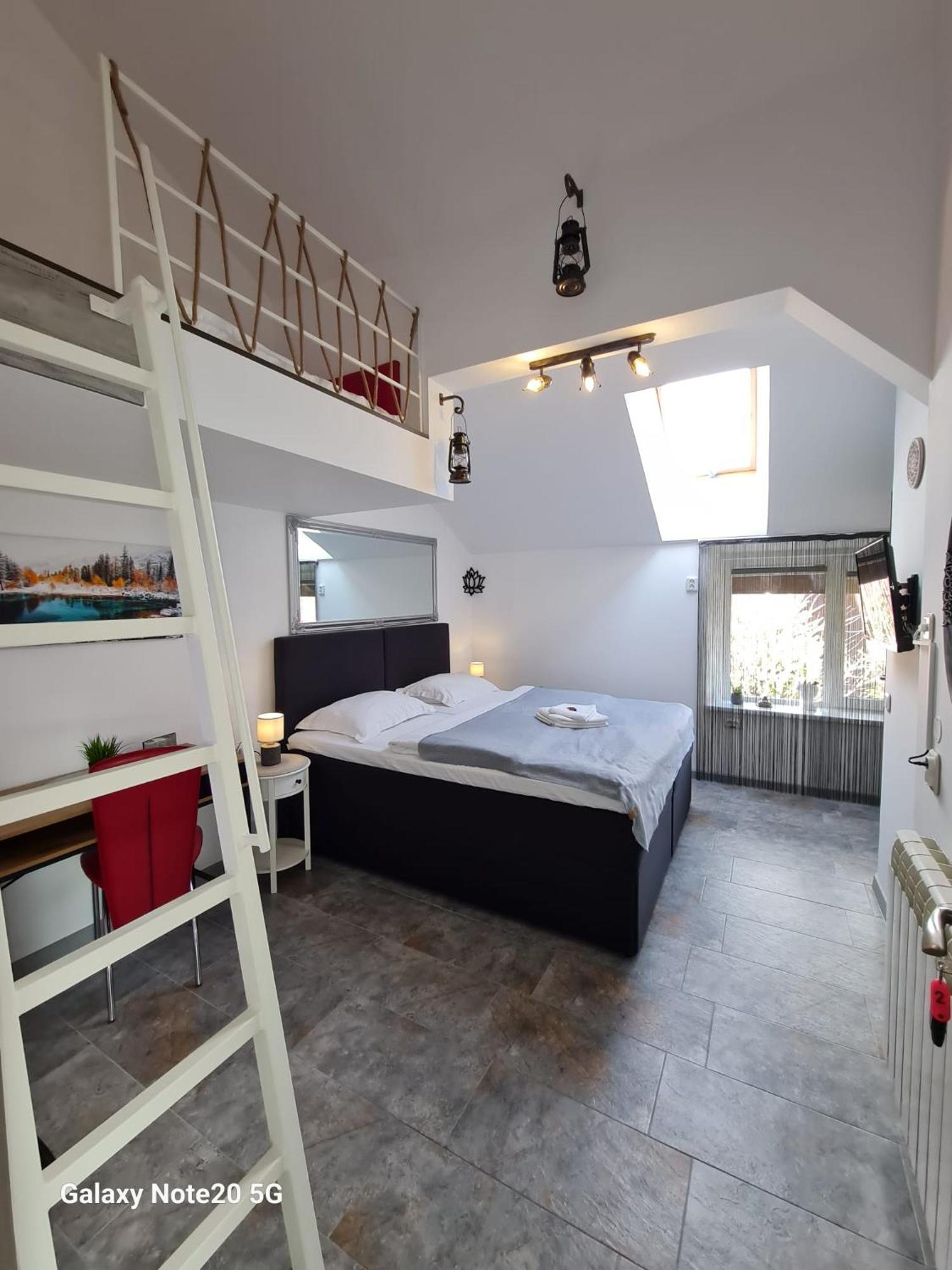Appartement Casa Aryan à Sînpetru Extérieur photo